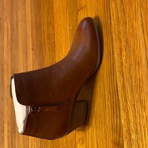 Women’s boots,leather